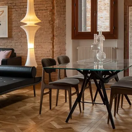Ca' Marcello De' Leoni Apartment